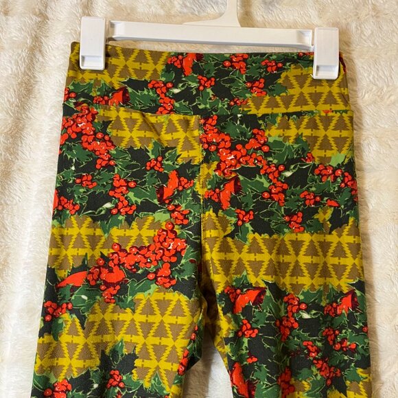 LuLaRoe One Size Leggings Retro CHRISTMAS Gold Trees Holly Holidays Soft Stretch - Picture 2 of 7